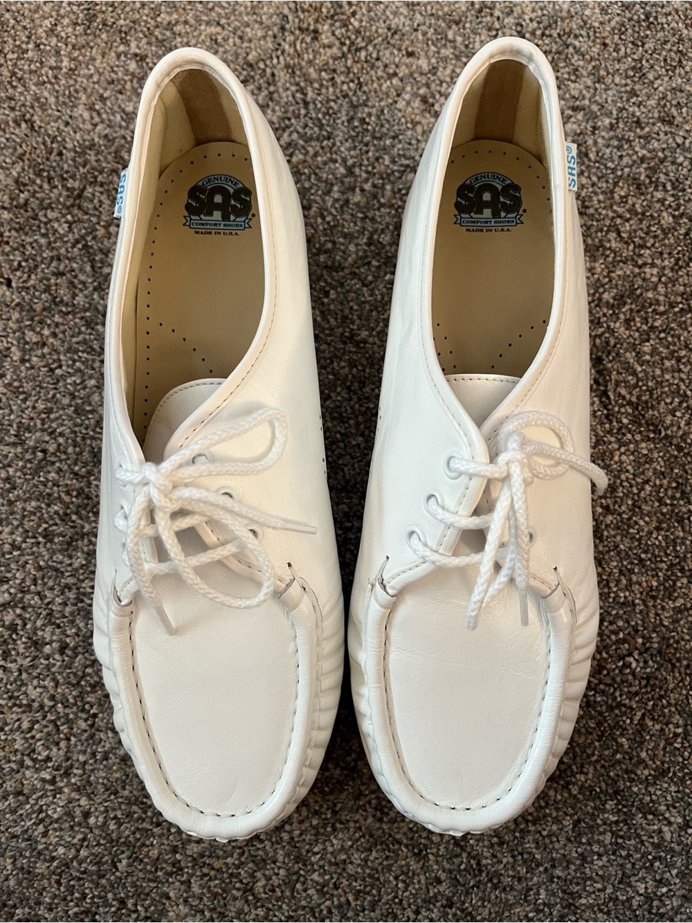 SAS Siesta Lace-up Shoes in white leather